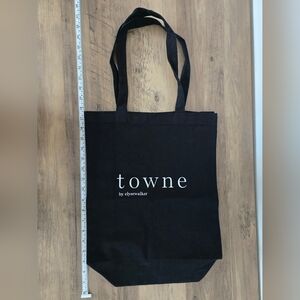 Tote town by elyse walker